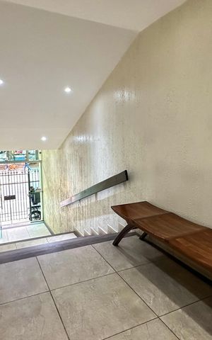 Apartamento à venda com 110m², 3 quartos e sem vaga Apartamento à venda com 110m², 3 quartos e sem vagaEntrada