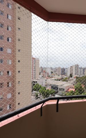 Apartamento à venda com 210m², 4 quartos e 4 vagasSacada da Suíte 4