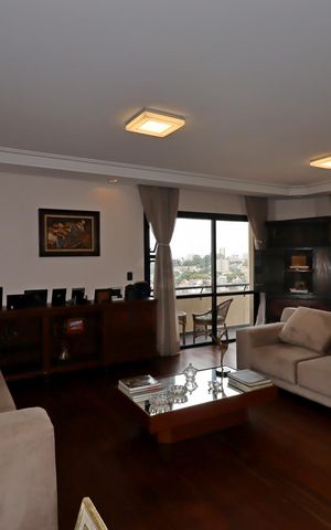 Apartamento à venda com 210m², 4 quartos e 4 vagasSala