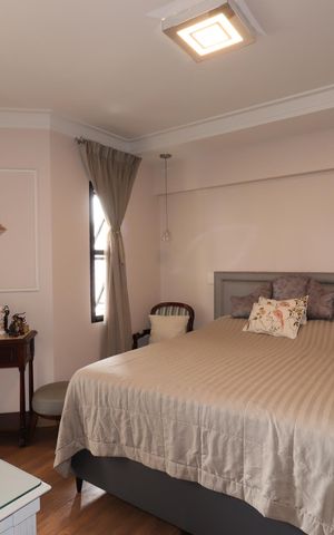 Apartamento à venda com 210m², 4 quartos e 4 vagasSuíte 4