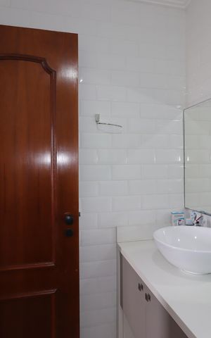 Apartamento à venda com 210m², 4 quartos e 4 vagasBanheiro da Suíte 1