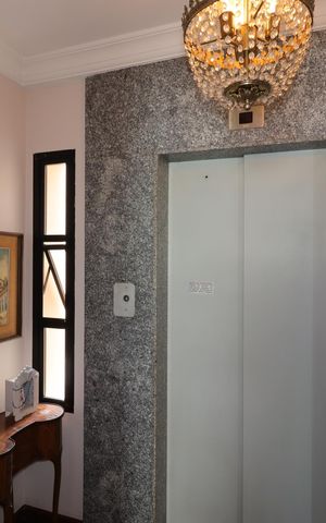 Apartamento à venda com 210m², 4 quartos e 4 vagasHall de entrada