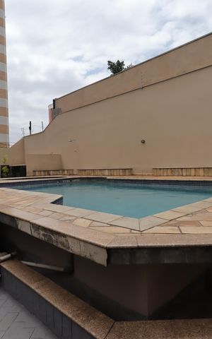 Apartamento à venda com 210m², 4 quartos e 4 vagasÁrea Comum - Piscina