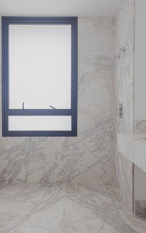 Apartamento à venda com 301m², 3 quartos e 4 vagasBanheiro 2 da Suíte 3