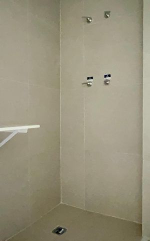 Studio à venda com 25m², 1 quarto e sem vaga Studio à venda com 25m², 1 quarto e sem vagaBanheiro Social