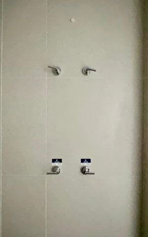 Studio à venda com 25m², 1 quarto e sem vaga Studio à venda com 25m², 1 quarto e sem vagaBanheiro Social