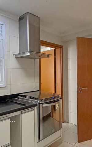 Apartamento para alugar com 129m², 3 quartos e 2 vagasCozinha 