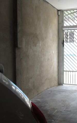 Casa à venda com 217m², 2 quartos e 4 vagasGaragem