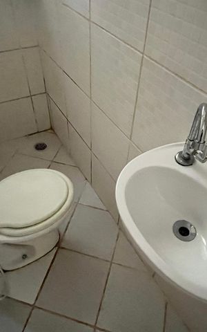 Studio para alugar com 15m², 1 quarto e sem vaga Studio para alugar com 15m², 1 quarto e sem vagaBanheiro Social