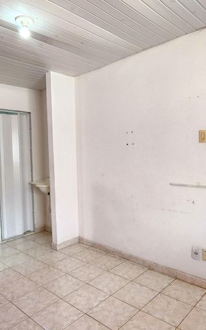 Casa para alugar com 45m², 1 quarto e sem vaga Casa para alugar com 45m², 1 quarto e sem vagaSala