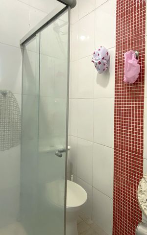 Casa à venda com 326m², 8 quartos e 2 vagas Casa à venda com 326m², 8 quartos e 2 vagasCASA 1 - Banheiro