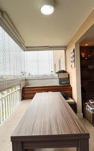 Apartamento à venda com 89m², 3 quartos e 2 vagas Apartamento à venda com 89m², 3 quartos e 2 vagasVaranda