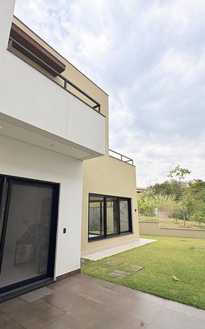 Casa de condomínio à venda com 380m², 5 quartos e 3 vagasÁrea externa