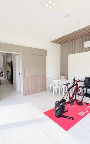 Casa de condomínio à venda com 380m², 5 quartos e 3 vagasQuarto 2