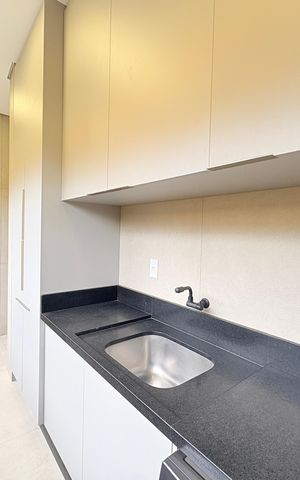 Casa de condomínio à venda com 380m², 5 quartos e 3 vagasÁrea de Serviço