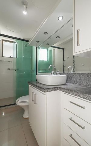 Apartamento à venda com 86m², 2 quartos e 2 vagasBanheiro Social