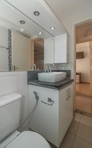 Apartamento à venda com 86m², 2 quartos e 2 vagasBanheiro Social