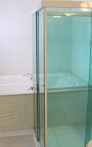 Apartamento à venda com 160m², 2 quartos e 2 vagasBanheiro da Suíte 2