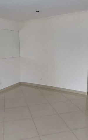 Apartamento à venda com 70m², 3 quartos e 1 vaga Apartamento à venda com 70m², 3 quartos e 1 vagaSala