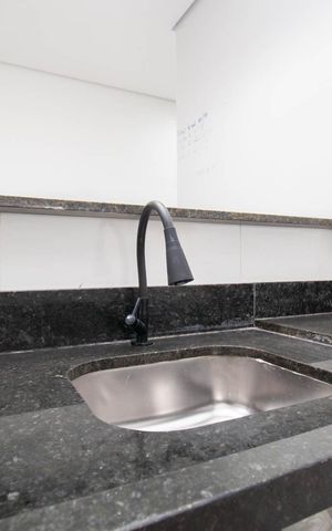 Apartamento à venda com 49m², 2 quartos e sem vaga Apartamento à venda com 49m², 2 quartos e sem vagaCozinha e Área de Serviço