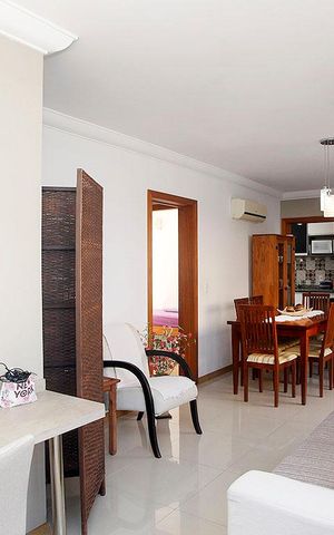 Apartamento à venda com 230m², 2 quartos e 2 vagasSala