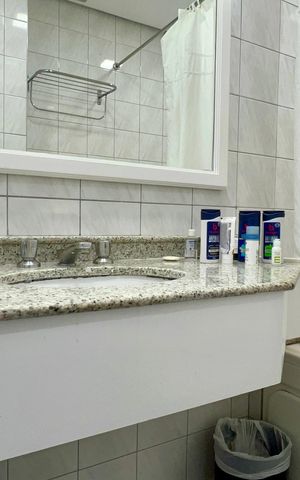 Studio à venda com 31m², 1 quarto e 1 vaga Studio à venda com 31m², 1 quarto e 1 vagaBanheiro Social