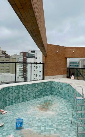 Studio à venda com 31m², 1 quarto e 1 vaga Studio à venda com 31m², 1 quarto e 1 vagaÁrea comum - Piscina
