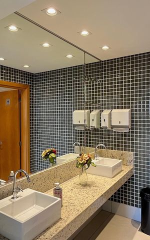 Apartamento à venda com 241m², 3 quartos e 2 vagasÁrea comum - Salão de festas