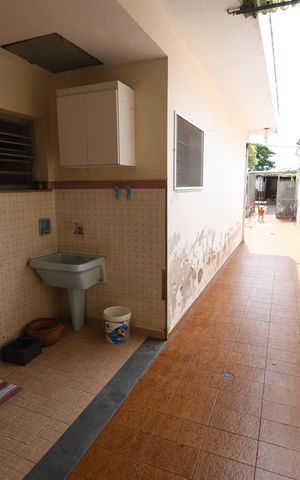 Casa para alugar com 663m², 3 quartos e 5 vagasÁrea de Serviço