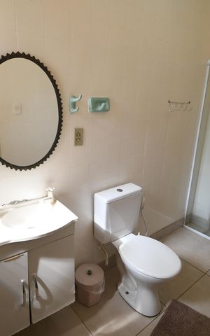 Casa para alugar com 663m², 3 quartos e 5 vagasBanheiro da Suíte
