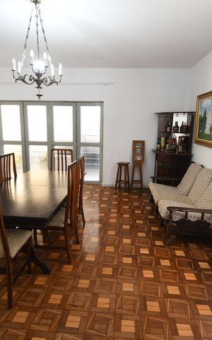 Casa para alugar com 663m², 3 quartos e 5 vagasSala