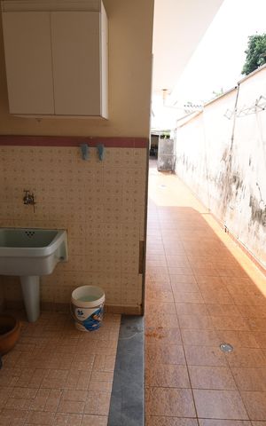 Casa para alugar com 663m², 3 quartos e 5 vagasÁrea de Serviço