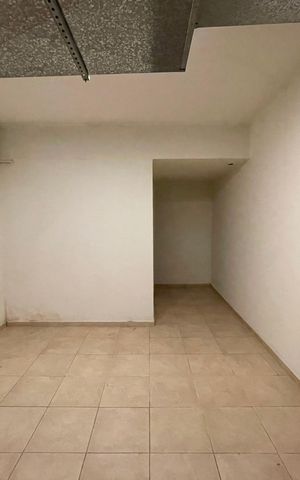 Casa de condomínio à venda com 872m², 6 quartos e 6 vagas Casa de condomínio à venda com 872m², 6 quartos e 6 vagasDepósito