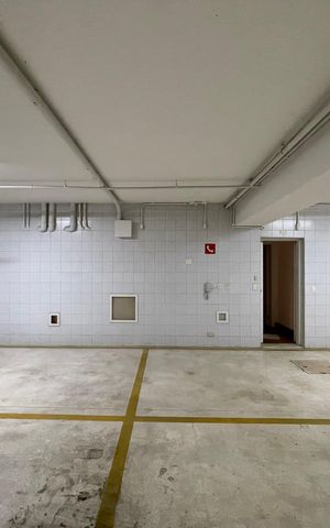 Casa de condomínio à venda com 872m², 6 quartos e 6 vagas Casa de condomínio à venda com 872m², 6 quartos e 6 vagasGaragem