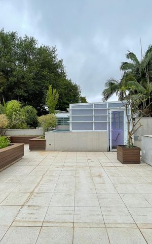 Casa de condomínio à venda com 872m², 6 quartos e 6 vagas Casa de condomínio à venda com 872m², 6 quartos e 6 vagasTerraço