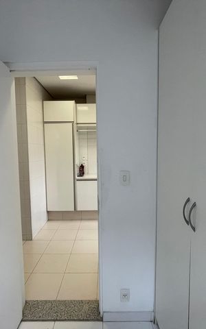 Casa de condomínio à venda com 872m², 6 quartos e 6 vagas Casa de condomínio à venda com 872m², 6 quartos e 6 vagasQuarto de Serviço 1