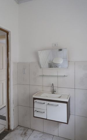 Casa para alugar com 80m², 2 quartos e 1 vagaBanheiro