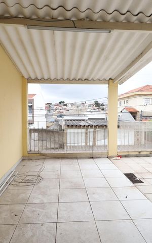 Casa para alugar com 80m², 2 quartos e 1 vagaQuintal