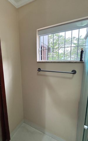 Casa à venda com 230m², 3 quartos e 5 vagas Casa à venda com 230m², 3 quartos e 5 vagasBanheiro da Suíte 2