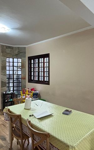 Casa à venda com 230m², 3 quartos e 5 vagas Casa à venda com 230m², 3 quartos e 5 vagasCozinha