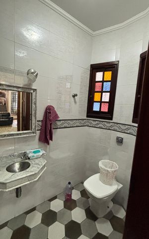 Casa à venda com 230m², 3 quartos e 5 vagas Casa à venda com 230m², 3 quartos e 5 vagasLavabo
