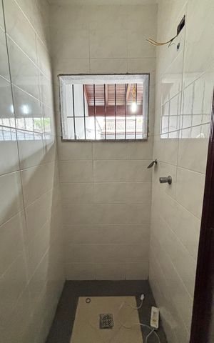 Casa à venda com 230m², 3 quartos e 5 vagas Casa à venda com 230m², 3 quartos e 5 vagasBanheiro de Serviço