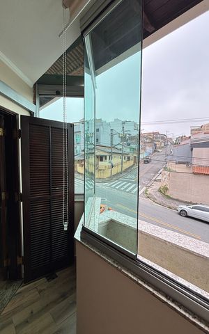 Casa à venda com 230m², 3 quartos e 5 vagas Casa à venda com 230m², 3 quartos e 5 vagasVaranda da Suíte