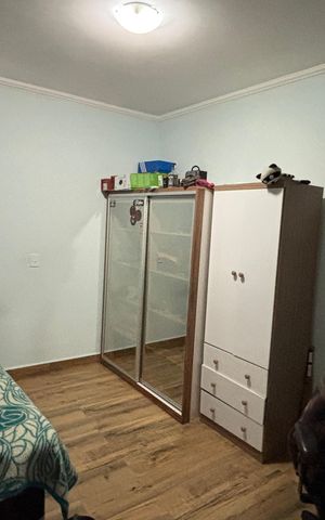 Casa à venda com 230m², 3 quartos e 5 vagas Casa à venda com 230m², 3 quartos e 5 vagasQuarto