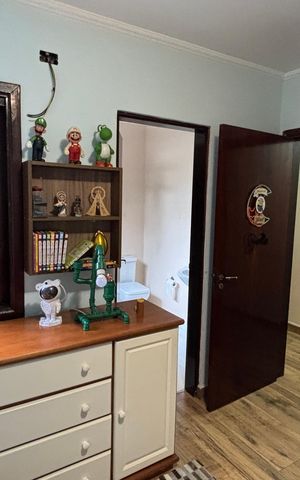 Casa à venda com 230m², 3 quartos e 5 vagas Casa à venda com 230m², 3 quartos e 5 vagasSuíte 2