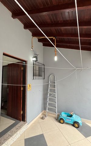 Casa à venda com 230m², 3 quartos e 5 vagas Casa à venda com 230m², 3 quartos e 5 vagasQuintal