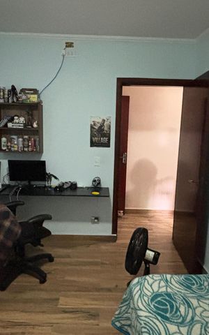 Casa à venda com 230m², 3 quartos e 5 vagas Casa à venda com 230m², 3 quartos e 5 vagasQuarto