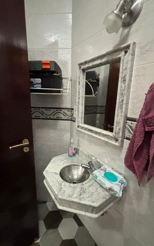 Casa à venda com 230m², 3 quartos e 5 vagas Casa à venda com 230m², 3 quartos e 5 vagasLavabo