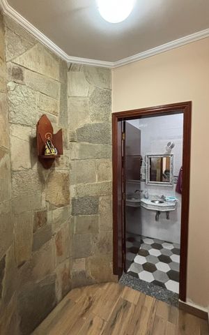 Casa à venda com 230m², 3 quartos e 5 vagas Casa à venda com 230m², 3 quartos e 5 vagasSala