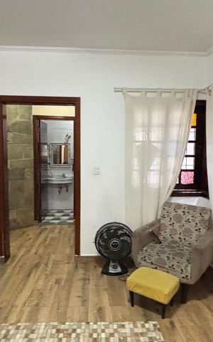 Casa à venda com 230m², 3 quartos e 5 vagas Casa à venda com 230m², 3 quartos e 5 vagasSala